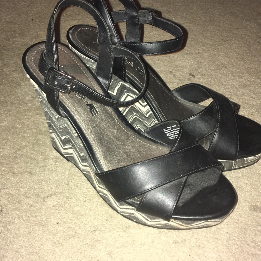 Wedge sandals